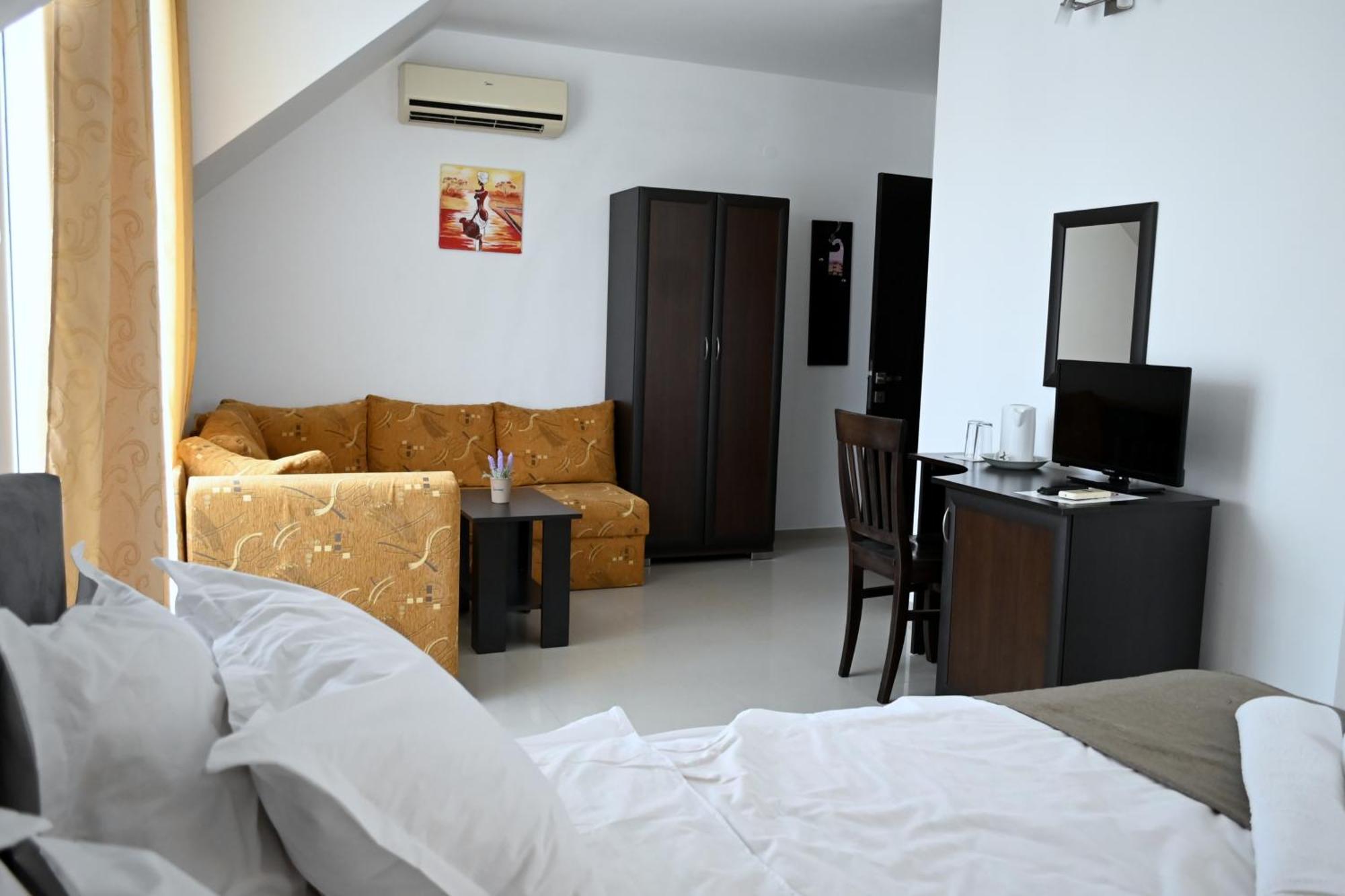 Hotel Paradise Lozenets ภายนอก รูปภาพ